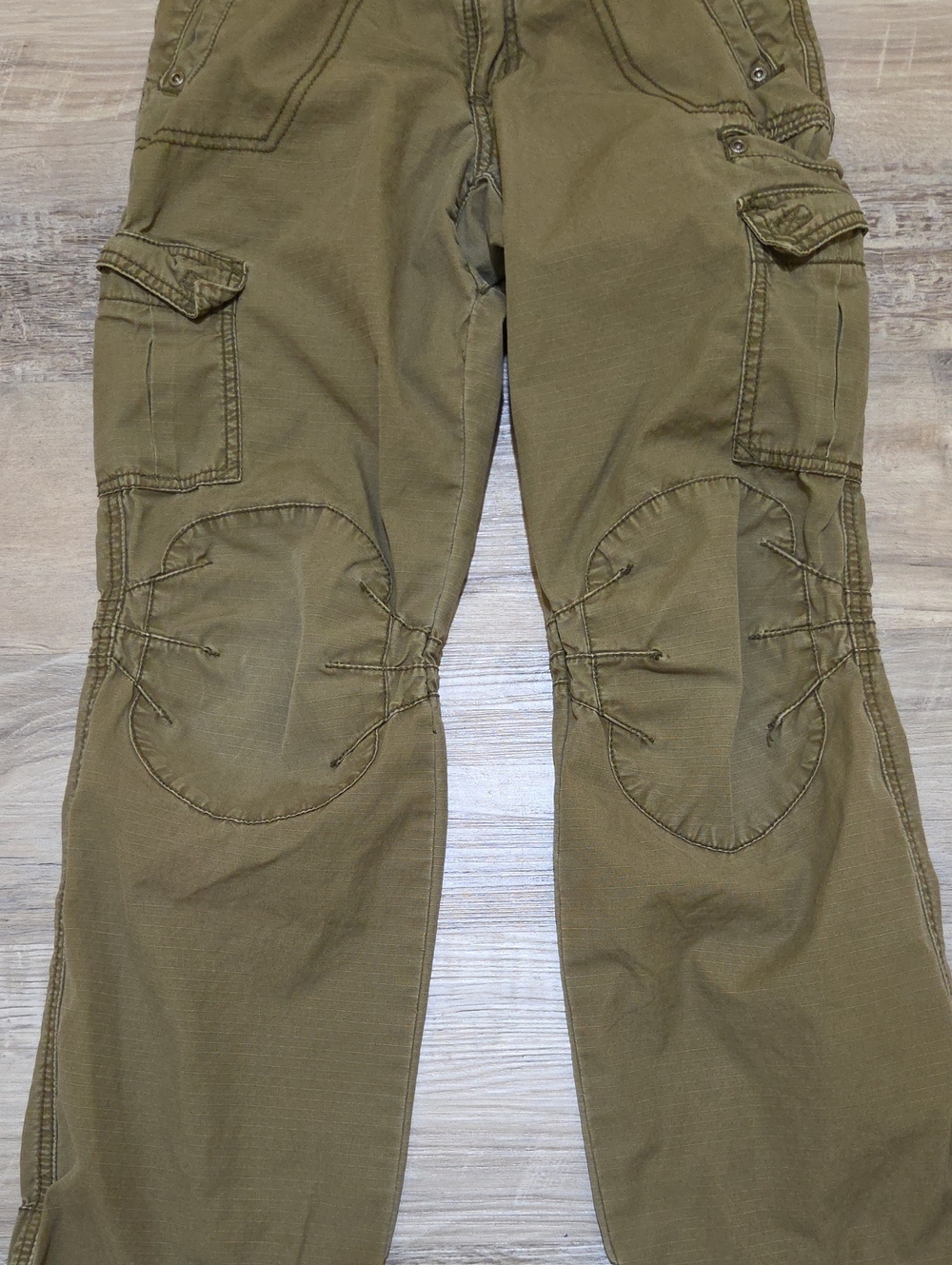 Cabela's for Kids Olive Green Cargo Pants w. Knee Reinforcement Size 10 Reg - Picture 2 of 7